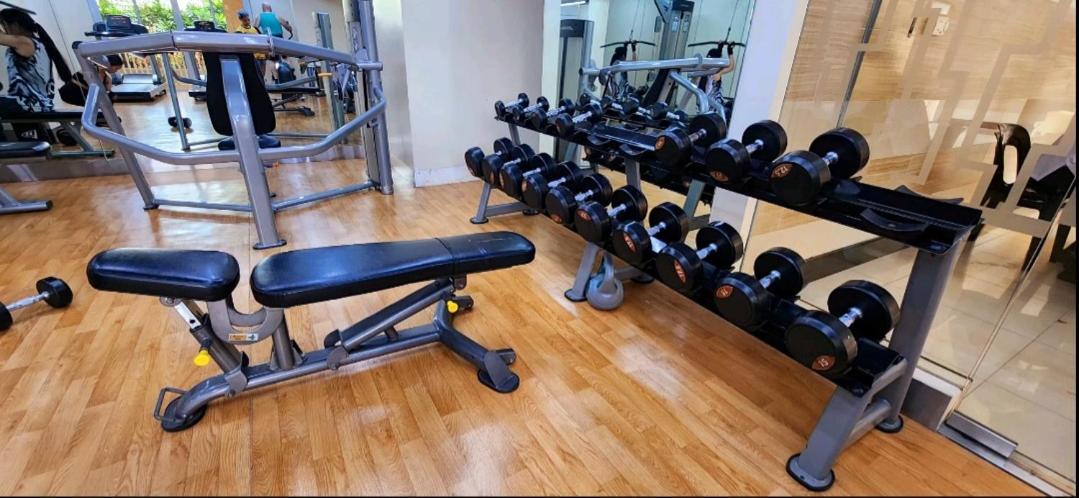Spacious Cozy Suite At The Venice Mall With Free Parking And Washing Machine (Adults Only) Тагуиг Екстериор снимка